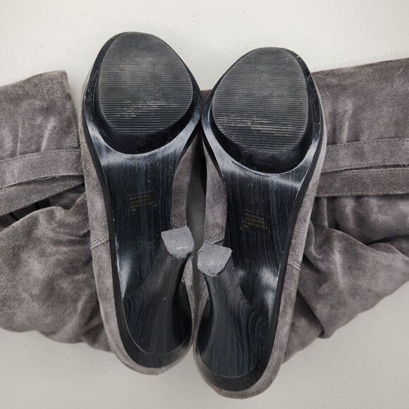 Michael Kors Kincade Gray Suede Buckle Detailed Slouch Heeled Boots - Size 7 EUC - Picture 5 of 5